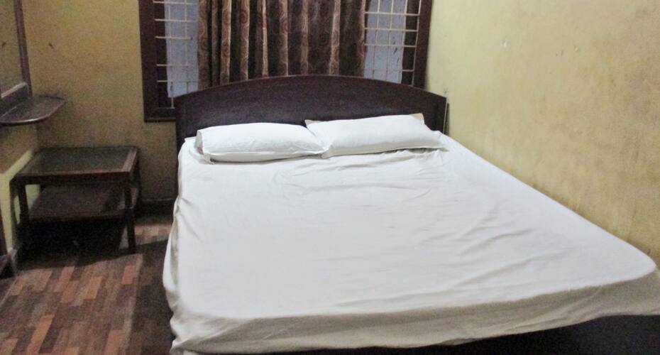Hotel Adarsh, Mangalore 2